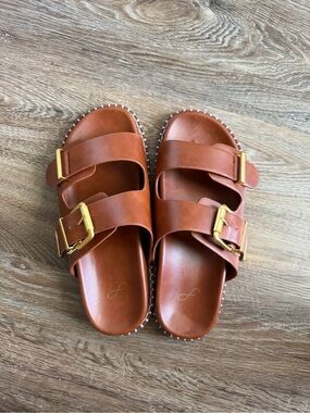 Brown Sandals.